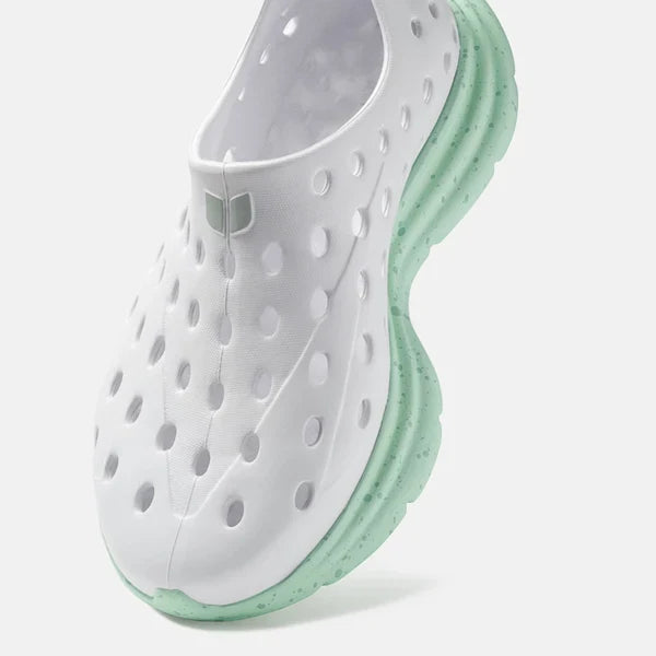 Kane Kids Revive Active Recovery Shoe