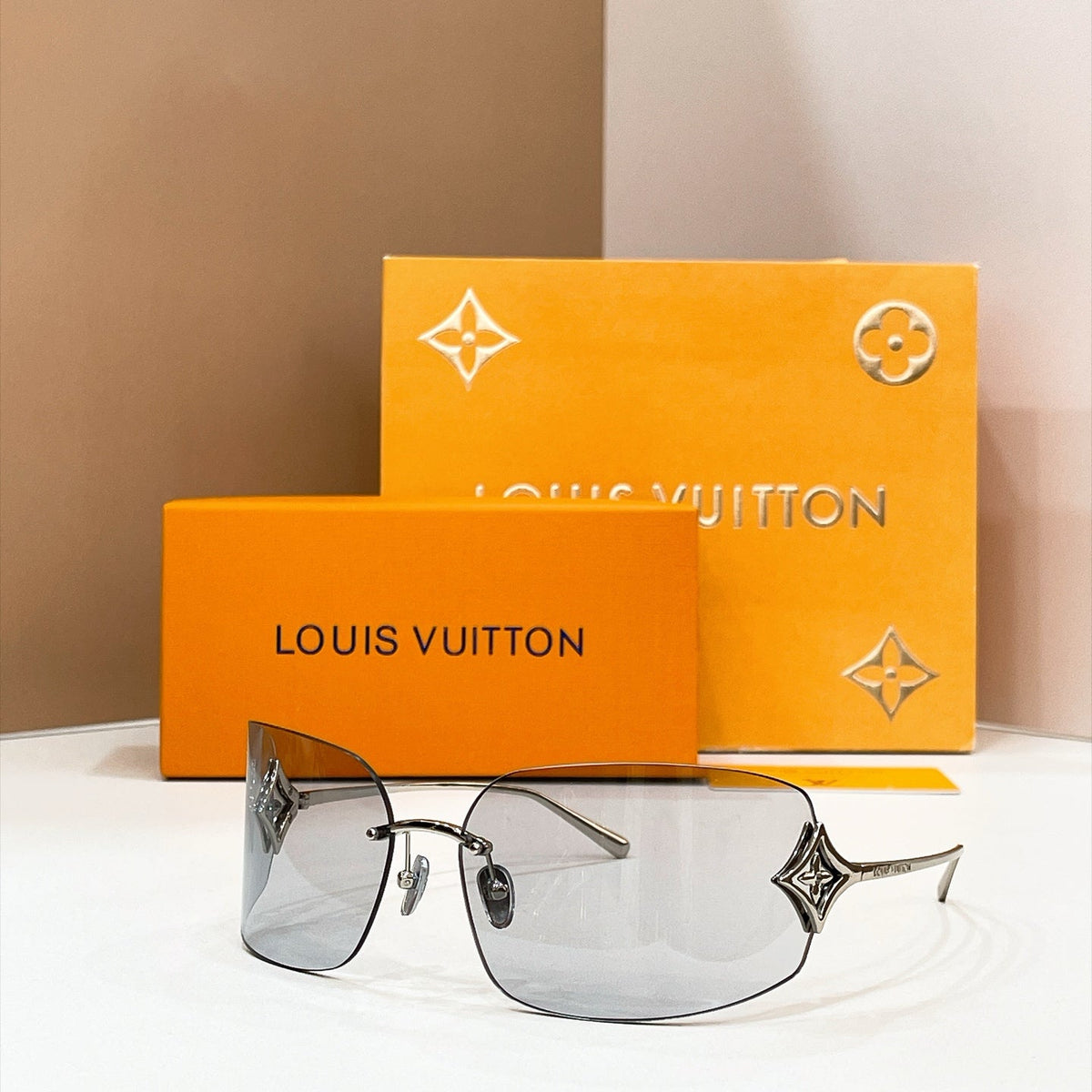 Louis Vuitton Sunglasses – Z3457U