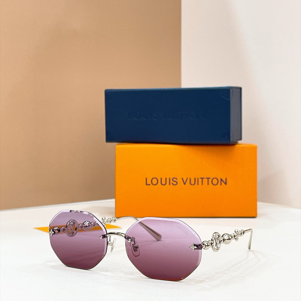 Louis Vuitton Sunglasses – Z7530U