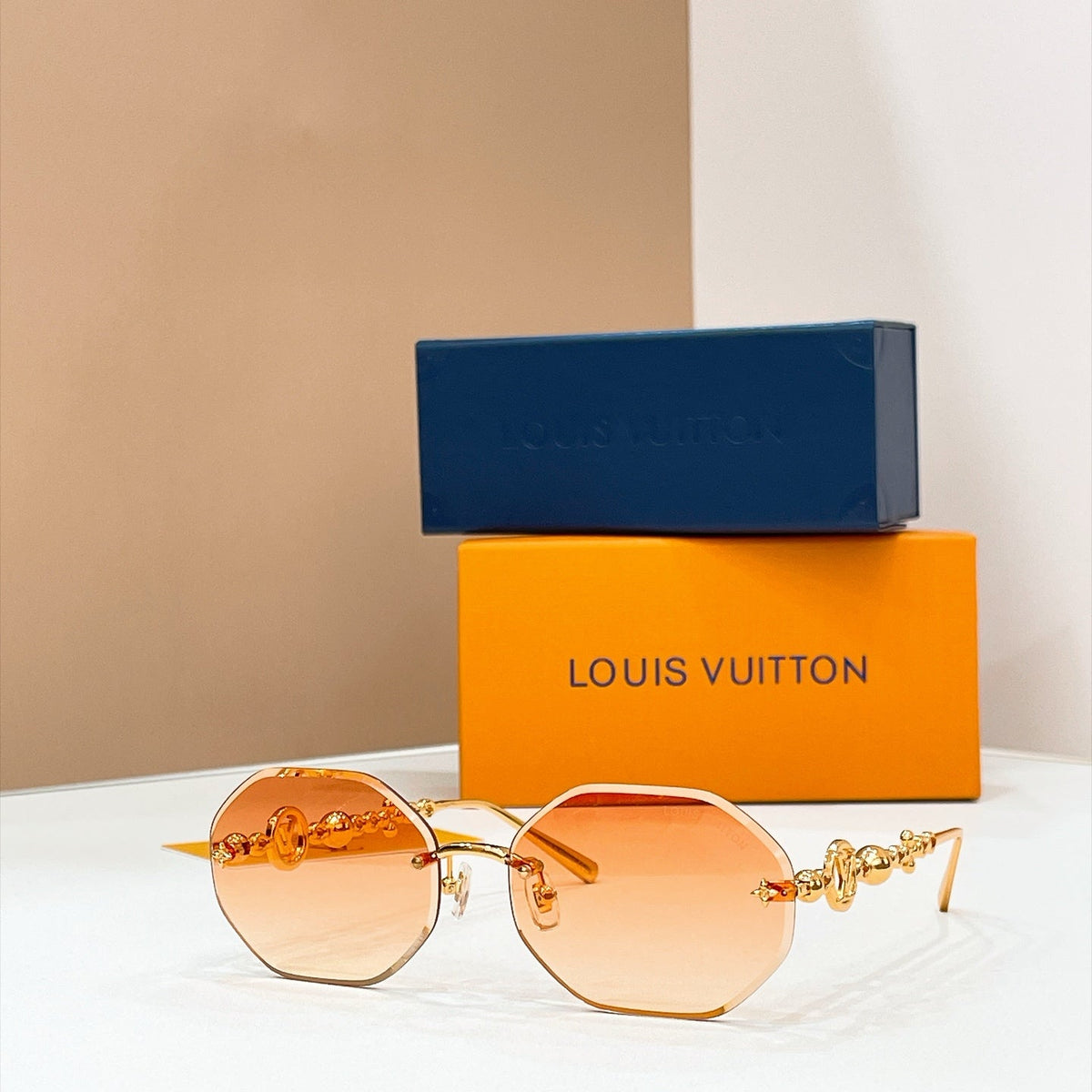 Louis Vuitton Sunglasses – Z7530U
