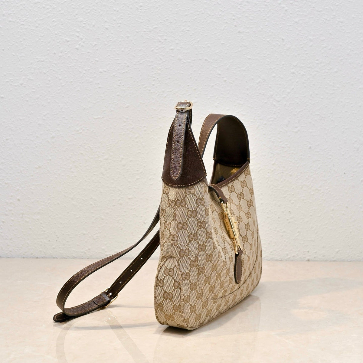 Gucci Jackie 1961 Flora Shoulder Bag-863136