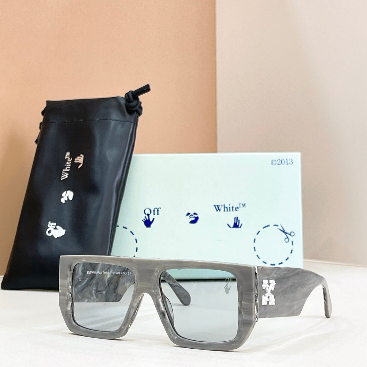 Off-White Sunglasses – OERI013